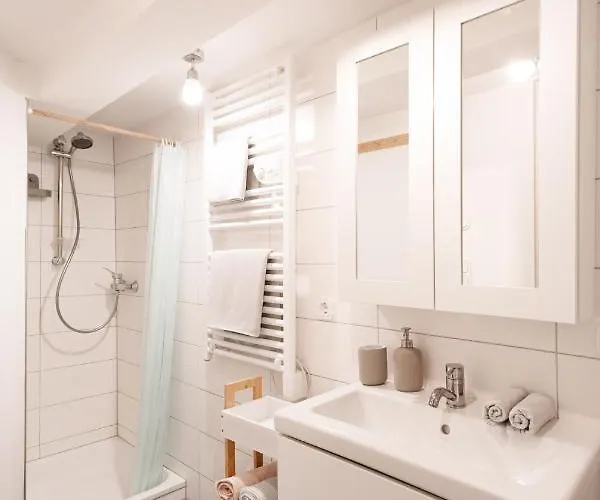 Lägenhet Naechtigen An Der Stadtmauer *